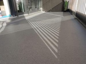 chong-tham-san-thuong-ban-cong